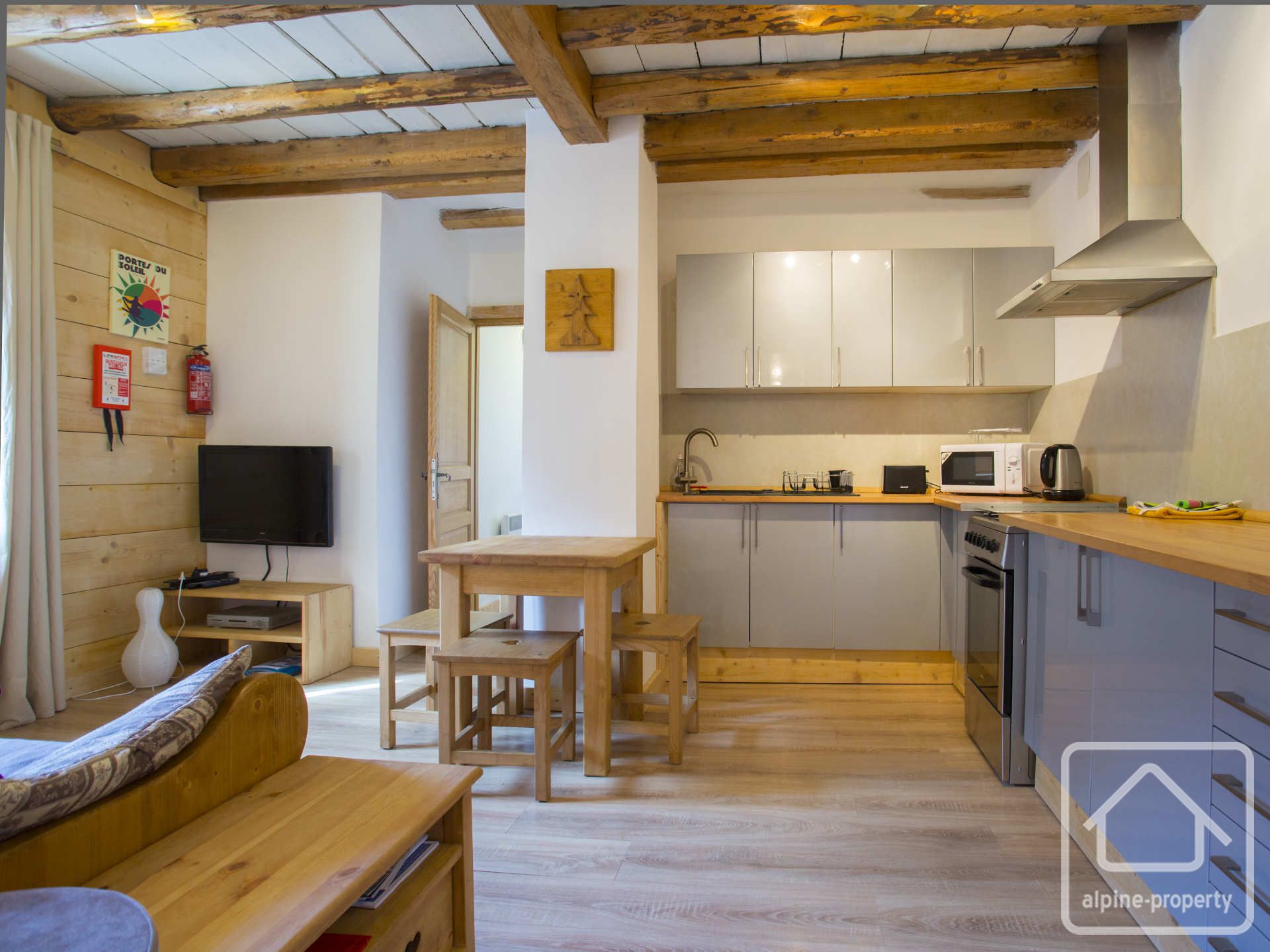Chalet Grange Neuve Alpine Property, Estate Agent in the French Alps