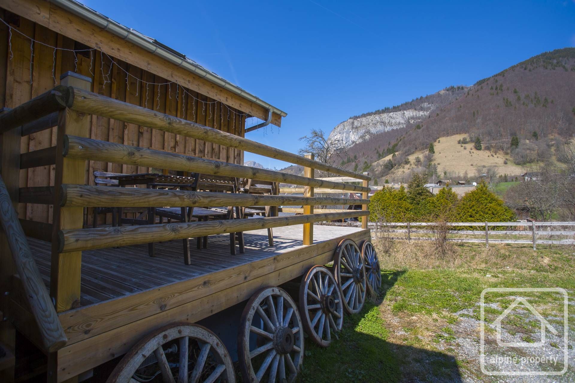 Chalet Grange Neuve Alpine Property, Estate Agent in the French Alps