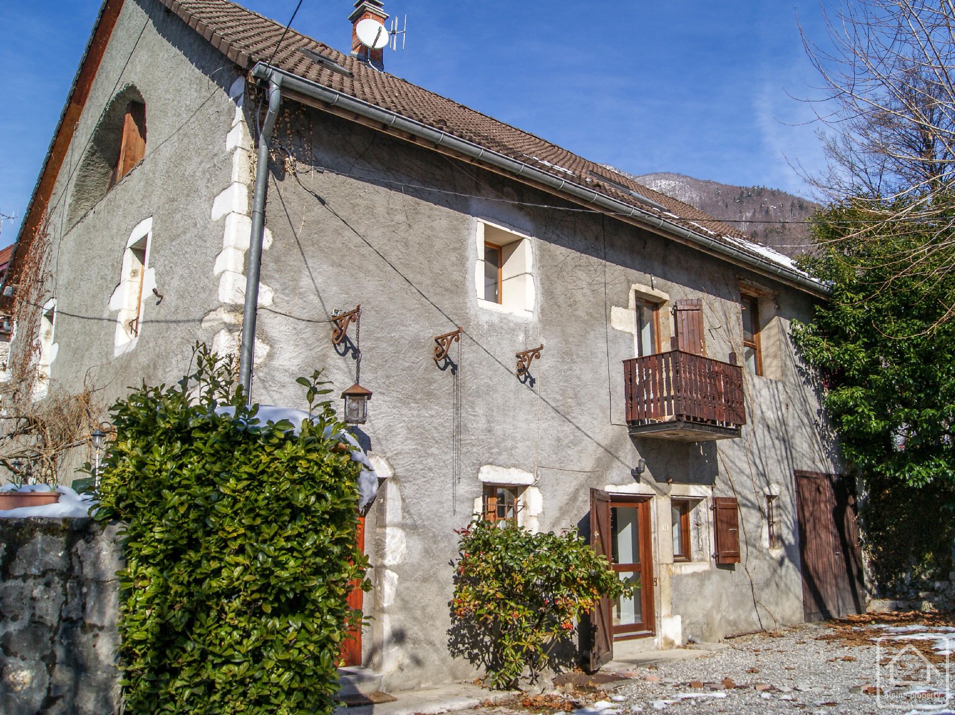 Maison Mitoyenne Menthon St Bernard Alpine Property, Estate Agent in