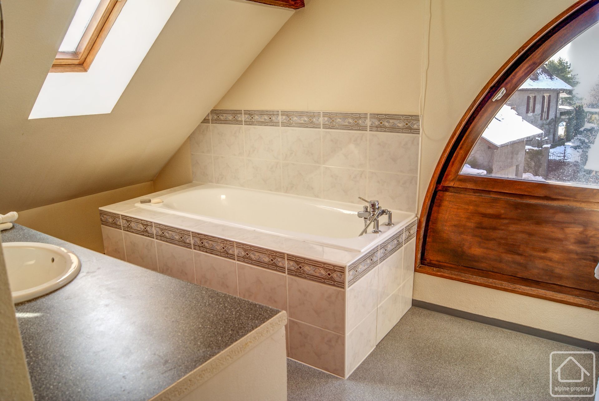 Maison Mitoyenne Menthon St Bernard Alpine Property, Estate Agent in