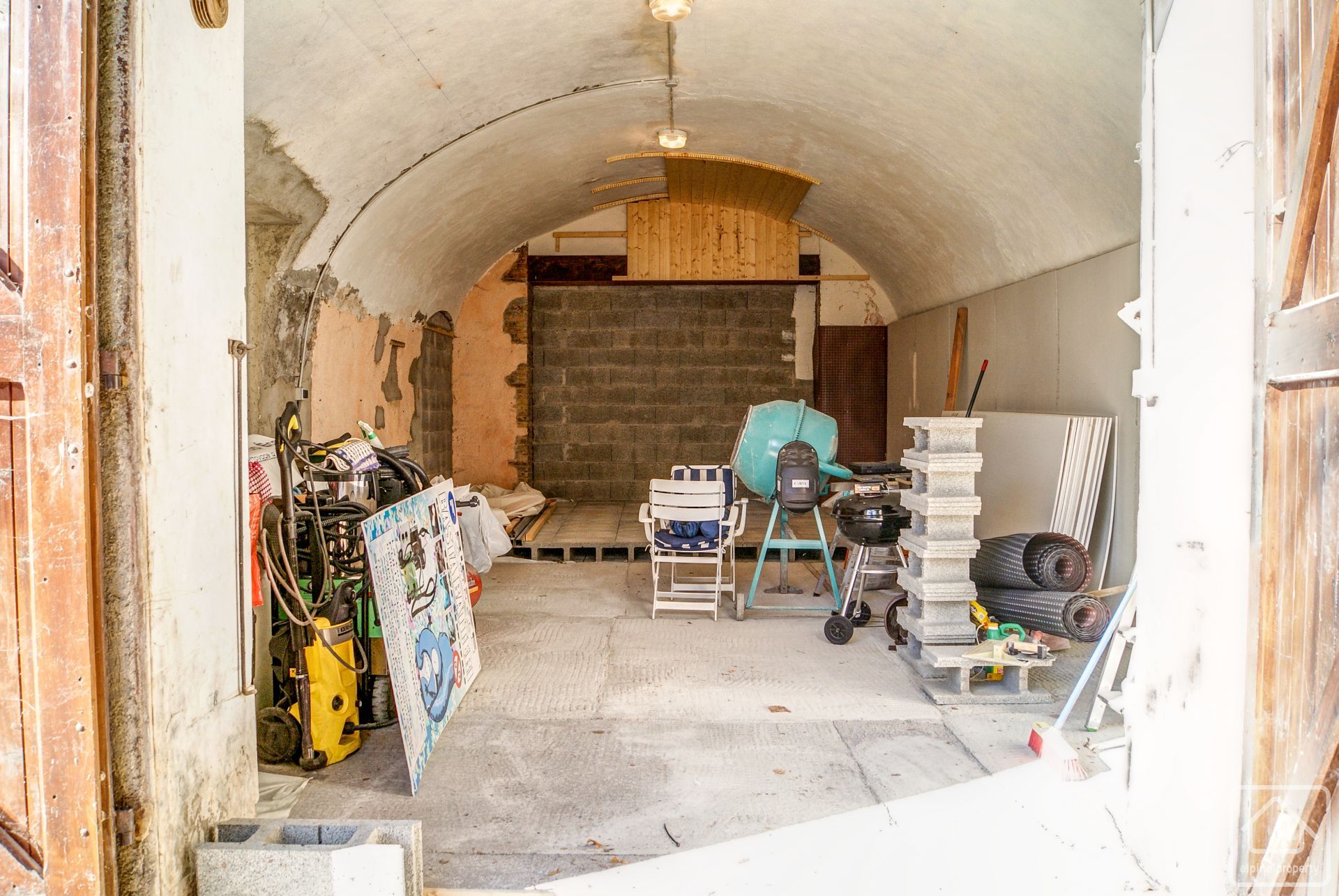 Maison Mitoyenne Menthon St Bernard Alpine Property, Estate Agent in