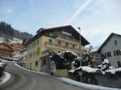 Appt. Hotel Fleuri, 3 - From the road