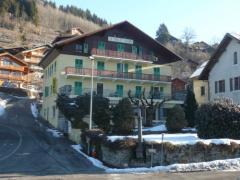 Appt. Hotel Fleuri, 3 - Front facade and garden