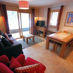 Appt. Ecrins Etoilés - Living room and doors to terrace