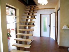 Appt. Les Edelweiss - Entrance hall and stairs to the first floor