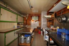 Gite Le Belvédère - Kitchen, lower ground floor