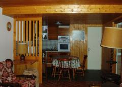 Chalet La Bourgeoise - Ground floor kitchen/living area