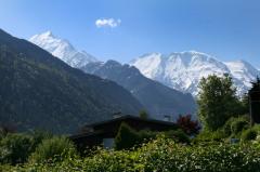 Chalet Amica - View, Aiguille de Bionnassay & Dômes de Miage