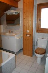 Chalet Les Closets - Top floor bathroom