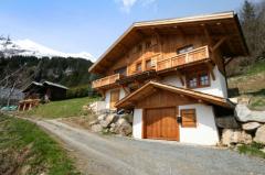 Chalet de Veroce - The chalet and setting