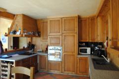 Chalet Frison - The kitchen (2)