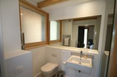 Chalet Ibex - Bedroom 2 en-suite shower room
