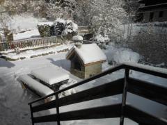 Chalet La Villaz - The garden in winter