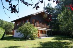 Chalet Le Vernay - The chalet and garden in summer