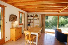 Chalet les Mûres - The living room (1)