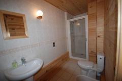 Chalet Chamois - The apartment shower room