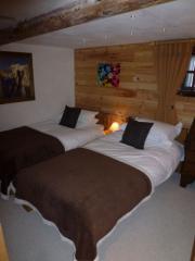 Chalet Le Chant de la Cascade - 
