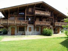Appt. Le Chalet du Chanteret #209 - Example of recent chalet by the same developer