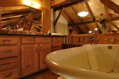 Domaine Les Chavants - Master suite bathroom