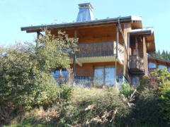 Chez Louis - The front face of the property
