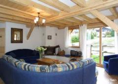 Chalet du Coin - Living room and built-in fire