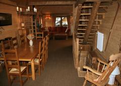 La Cortiena Mountain Lodge - The open plan dining and living room