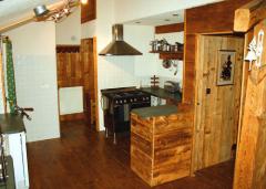 La Cortiena Mountain Lodge - Guest kitchen