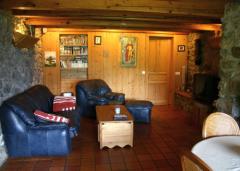 Ferme Creuzé - Sitting room with wood fire