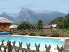 Chalet Criou - The swimming pool and the view