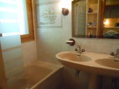 Chalet Croc Blanc - Master bedroom en-suite