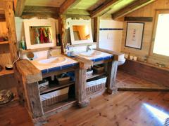Chalet Les Franchettes - Upstairs bathroom