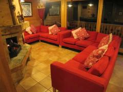 Chalet Boucherie - Sitting area with open fire