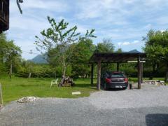 Ferme Balmotte - The car port