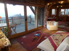 Ferme Chevron - Second lounge and covered terrace
