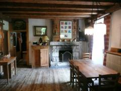 Ferme de Fifine - Dining room with open fireplace