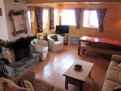 Chalet Frollie - The living room (1)