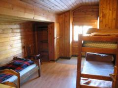 Chalet Gelinotte - Top floor bedroom (2)