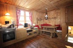 Chalet Le Gerdil - The dining area in the kitchen