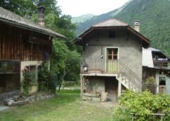 Farm Grevat - The mazot at the back of the chalet