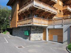 Appt. Le Hameau des Fés #6 - Entrance to the parking for building A & B