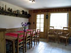 Demi Chalet ISBA 1 - The dining area