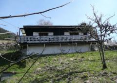 Chalet Etry - Garden chalet from below, showing balcony