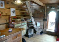 Chalet Etry - Living area and access to first floor bedroom