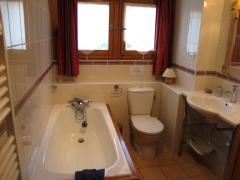 Chalet Juliette - One of the bathrooms