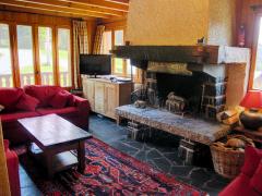 Chalet Juliette - Feature open fire