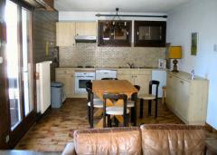 Chalet Laer - Lower ground floor kitchen/dining room