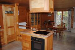 Chalet La Verne - Kitchen and dining