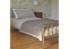 The Lookout Chalet - Bedroom