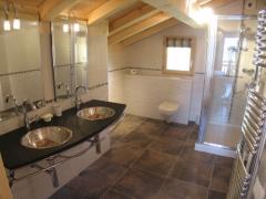 Chalet Mathonex - ensuite bathroom, bedroom 4