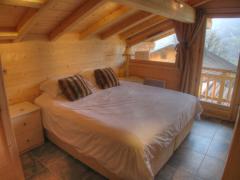 Chalet Mathonex - Top floor bedroom (5)